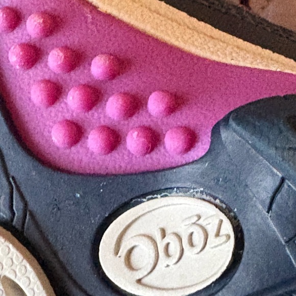 Sporty Blue and Brown Athletic Shoes with Mesh Design - Picture 5 of 8